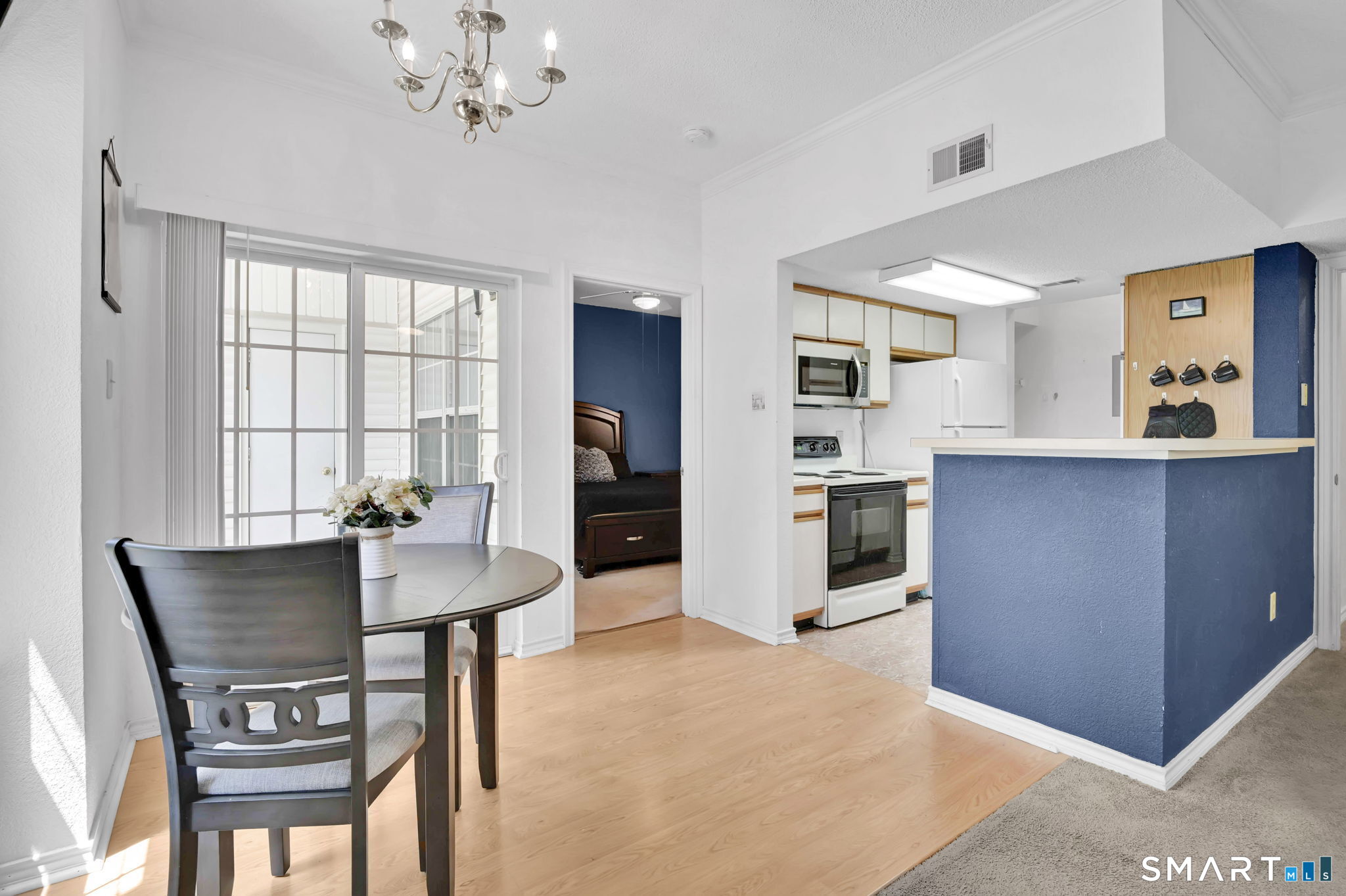 31 High Street Unit: 8104