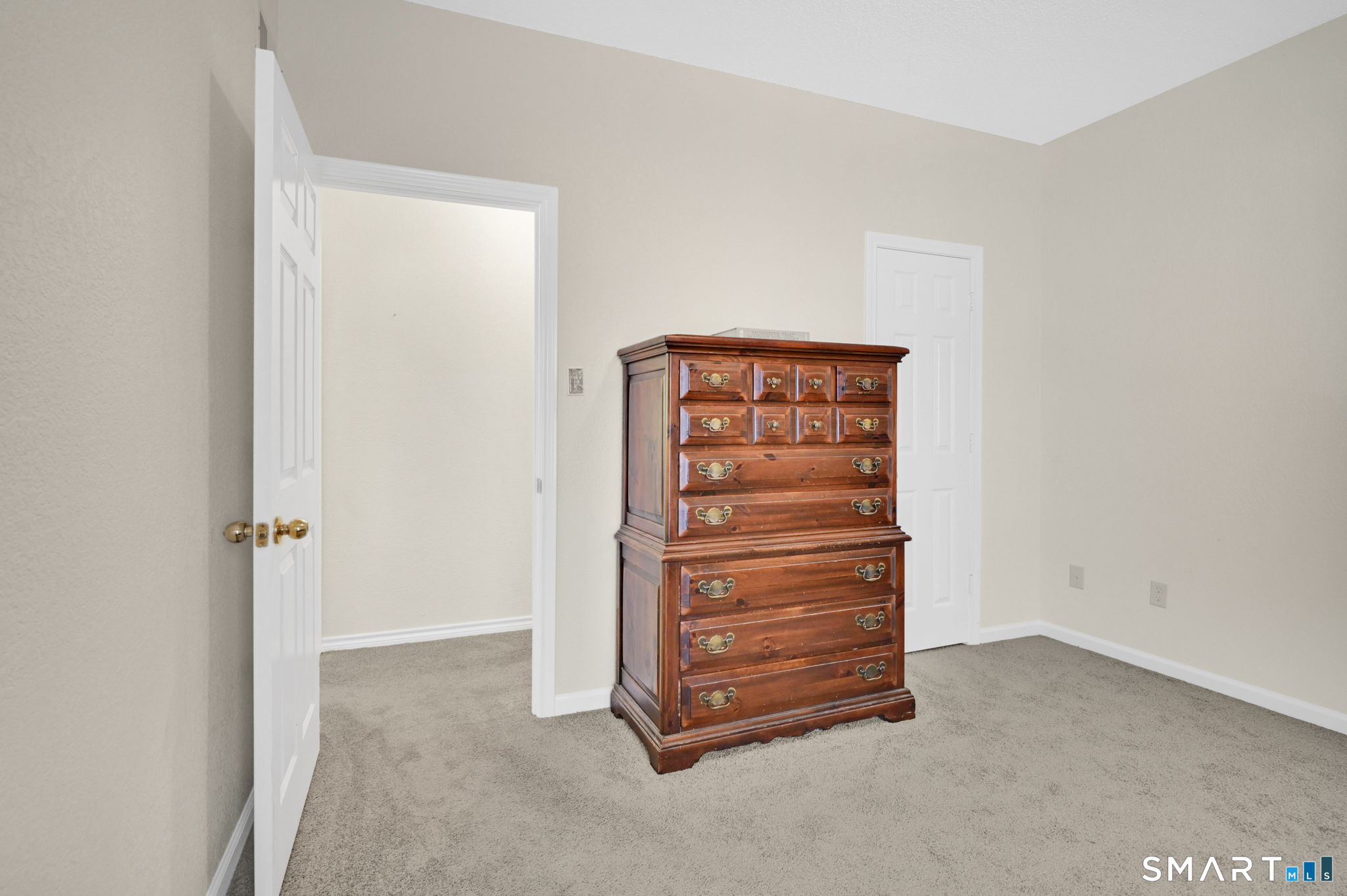31 High Street Unit: 8104