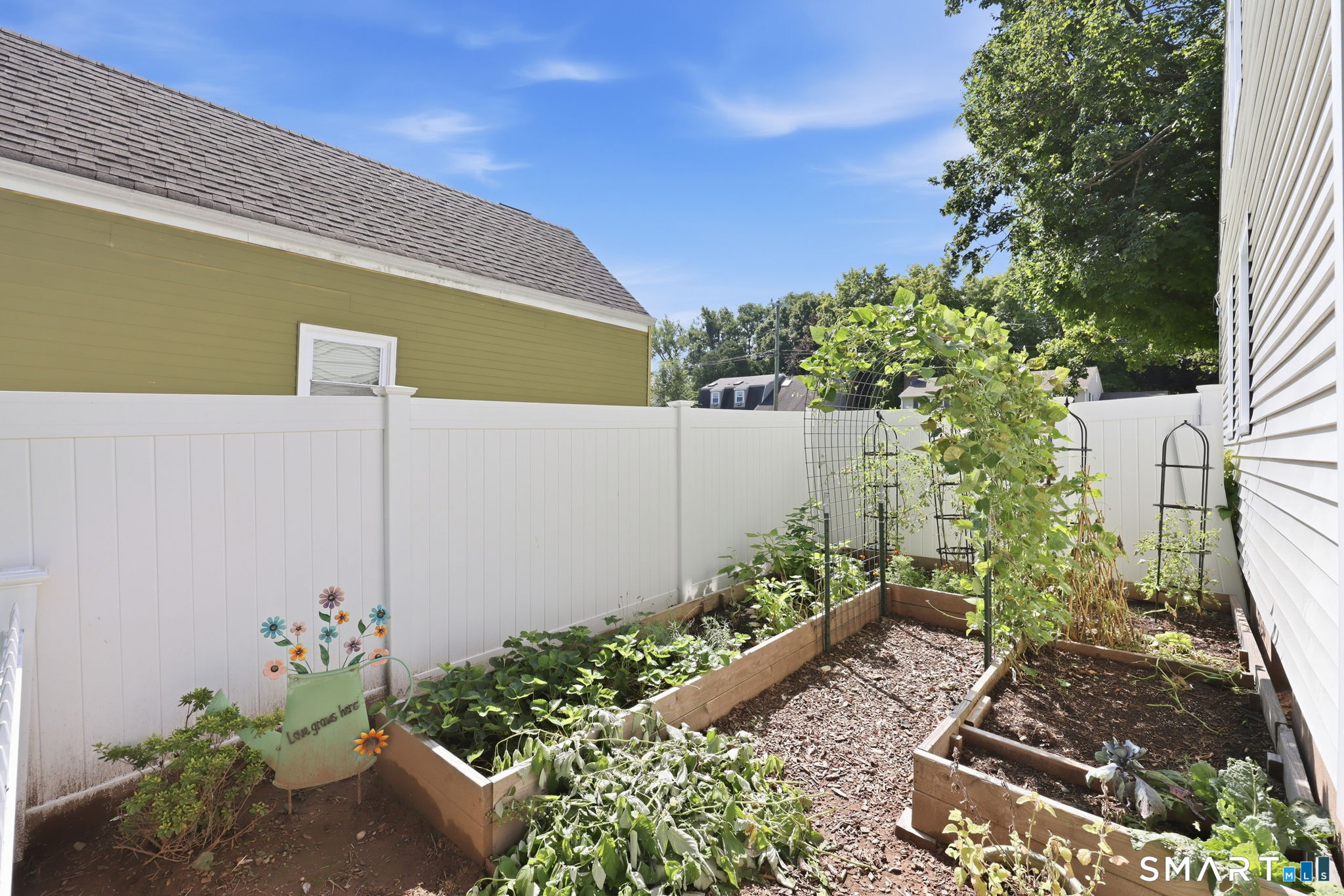 27 Edgewood Road