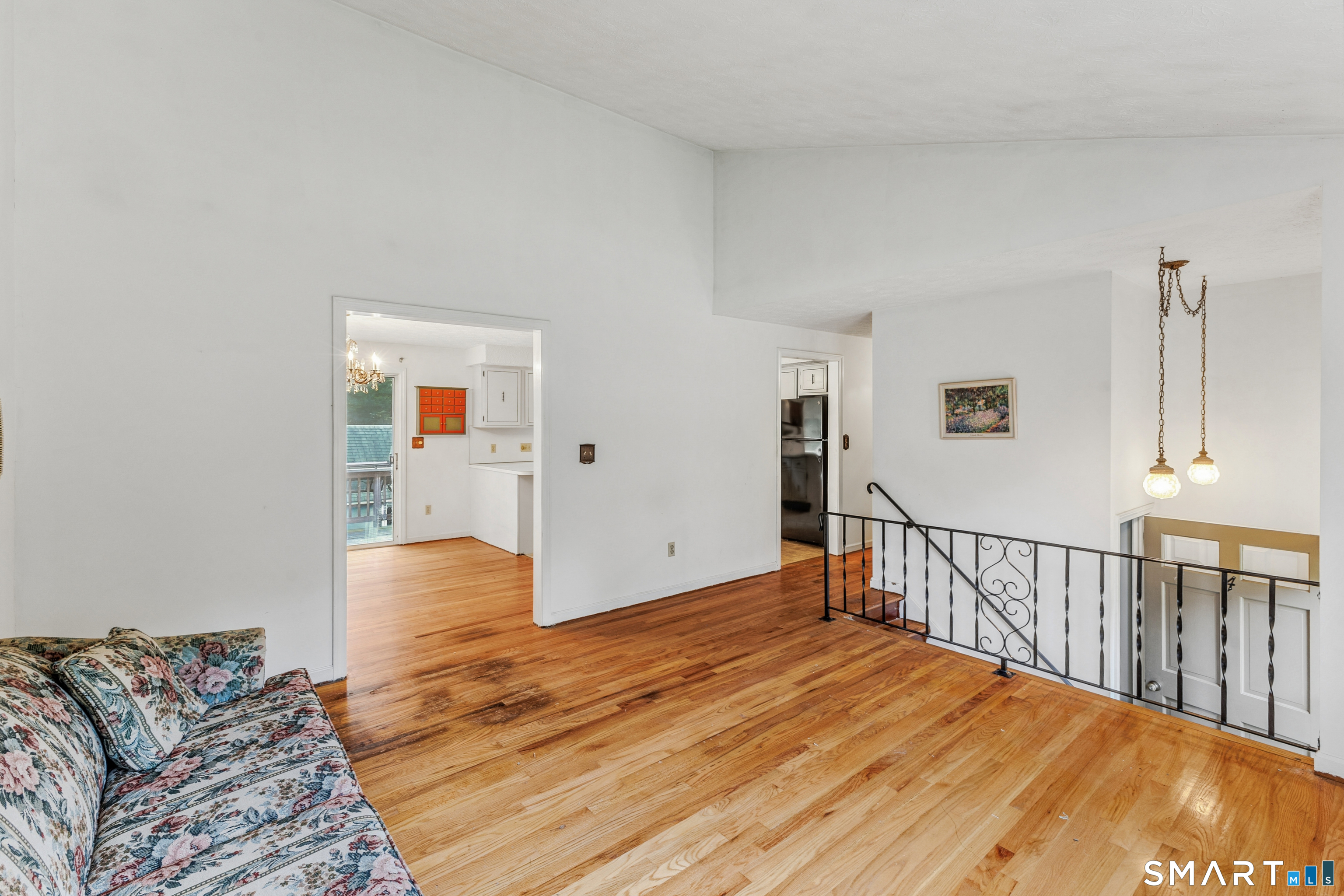 4 Petersson Circle