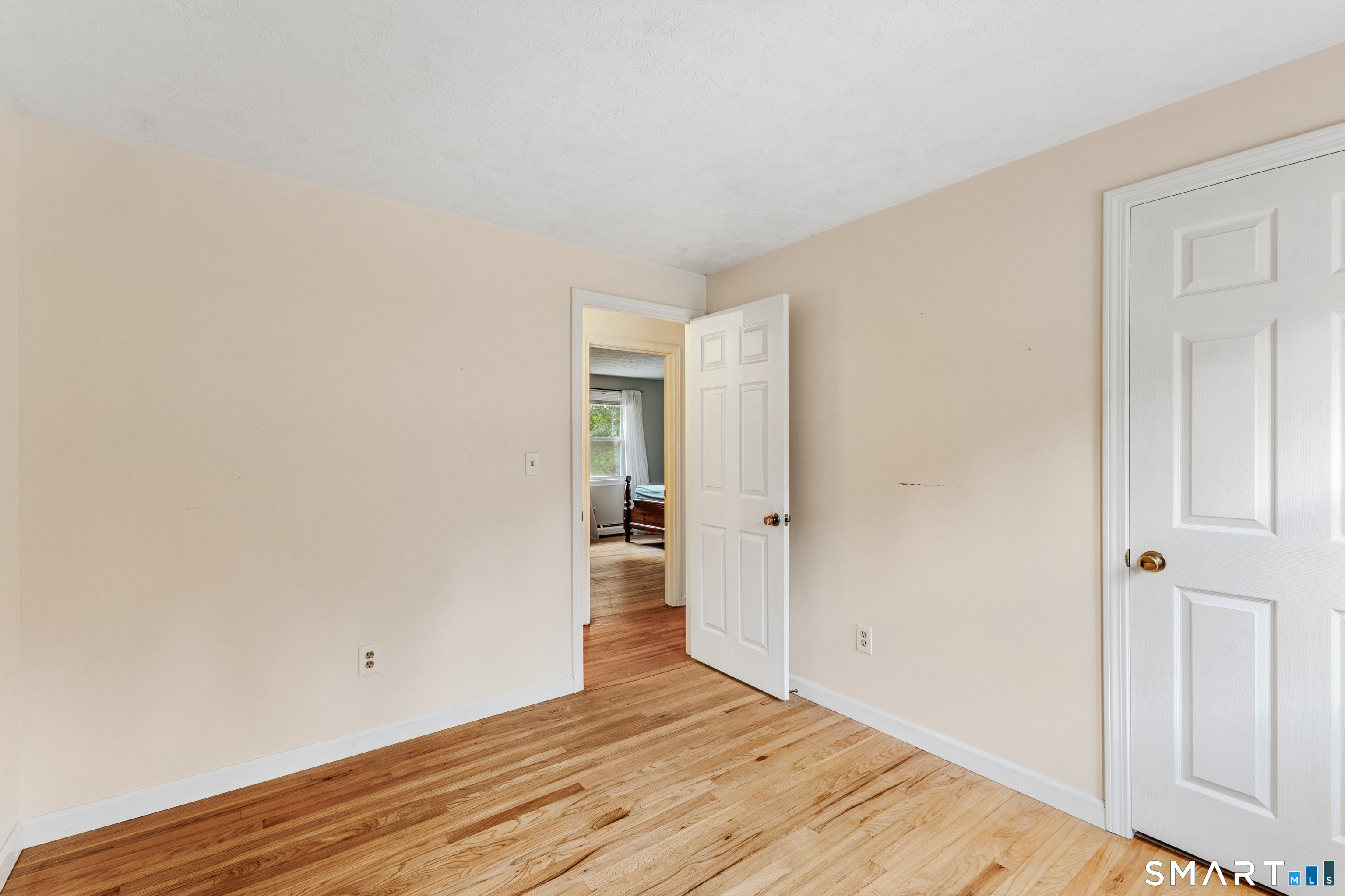4 Petersson Circle