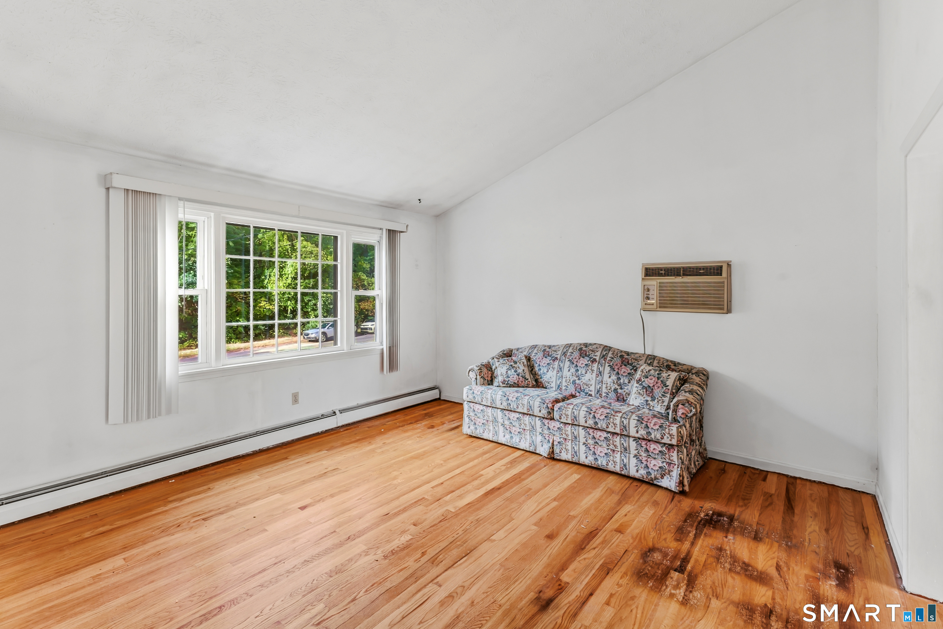 4 Petersson Circle