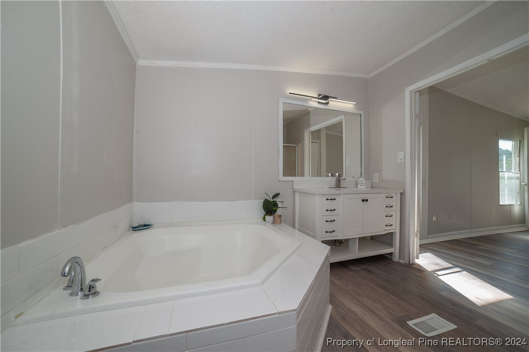 1101 Mackintosh Court