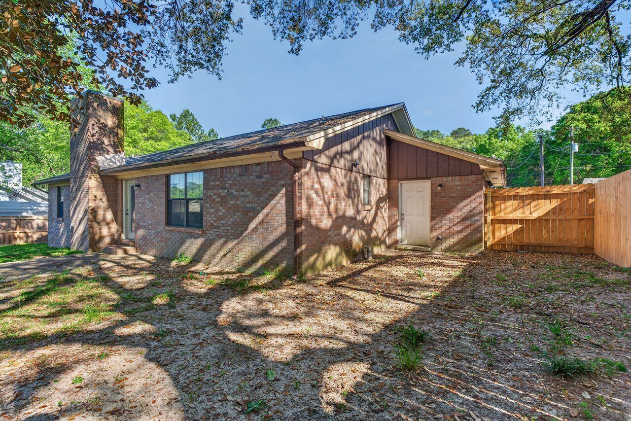 121 Campbell Avenue
