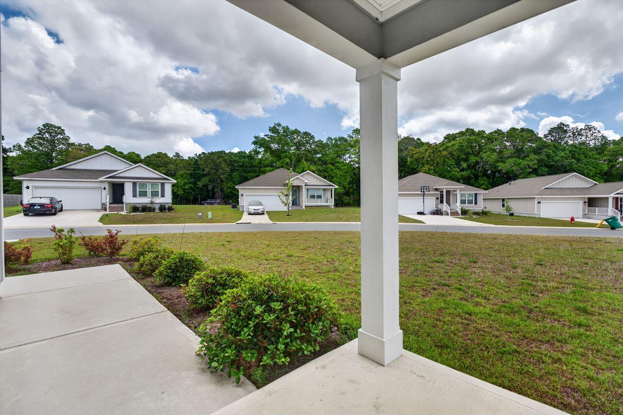 2637 Saltgrass Way