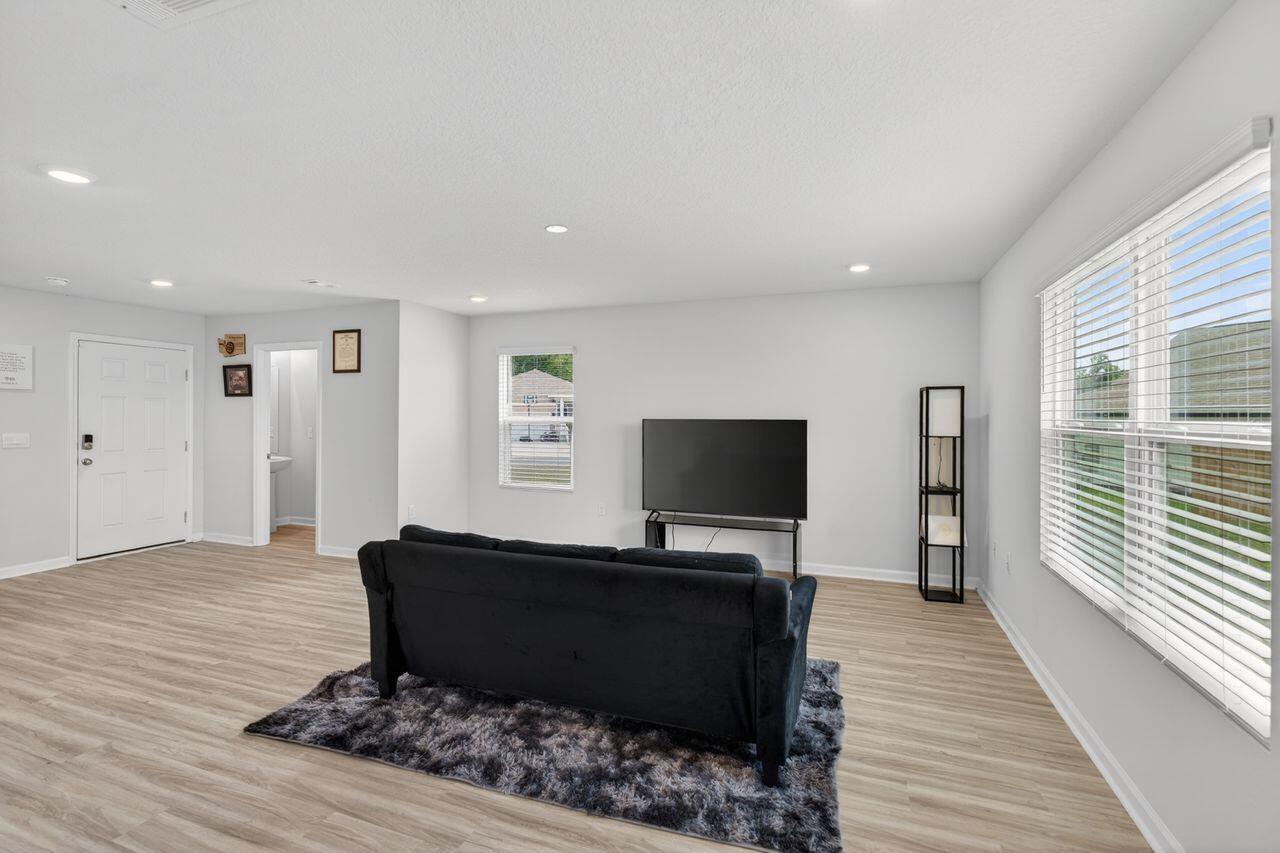 2637 Saltgrass Way