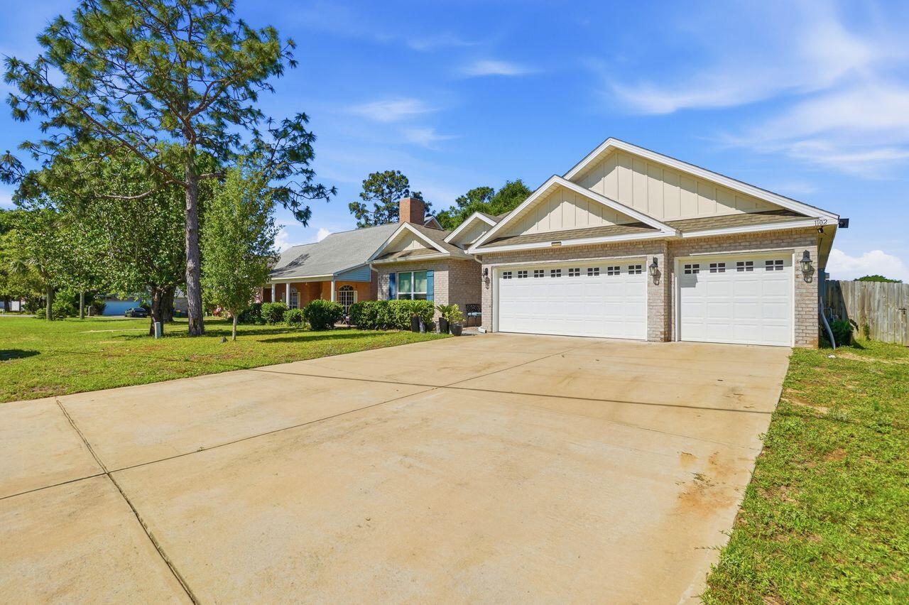 1102 Shoal River Drive