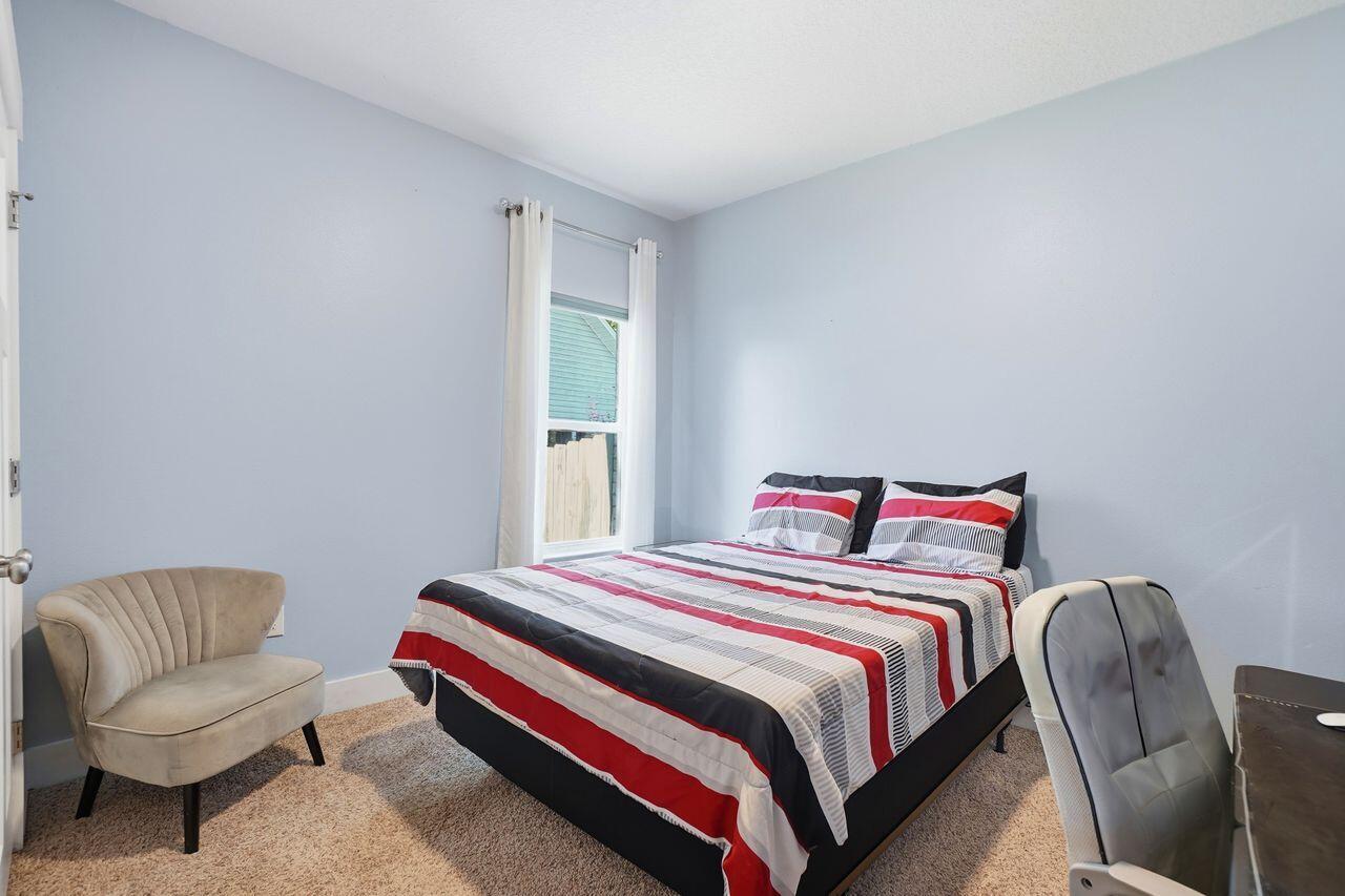 1102 Shoal River Drive