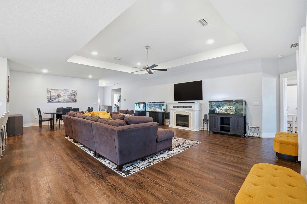 1102 Shoal River Drive