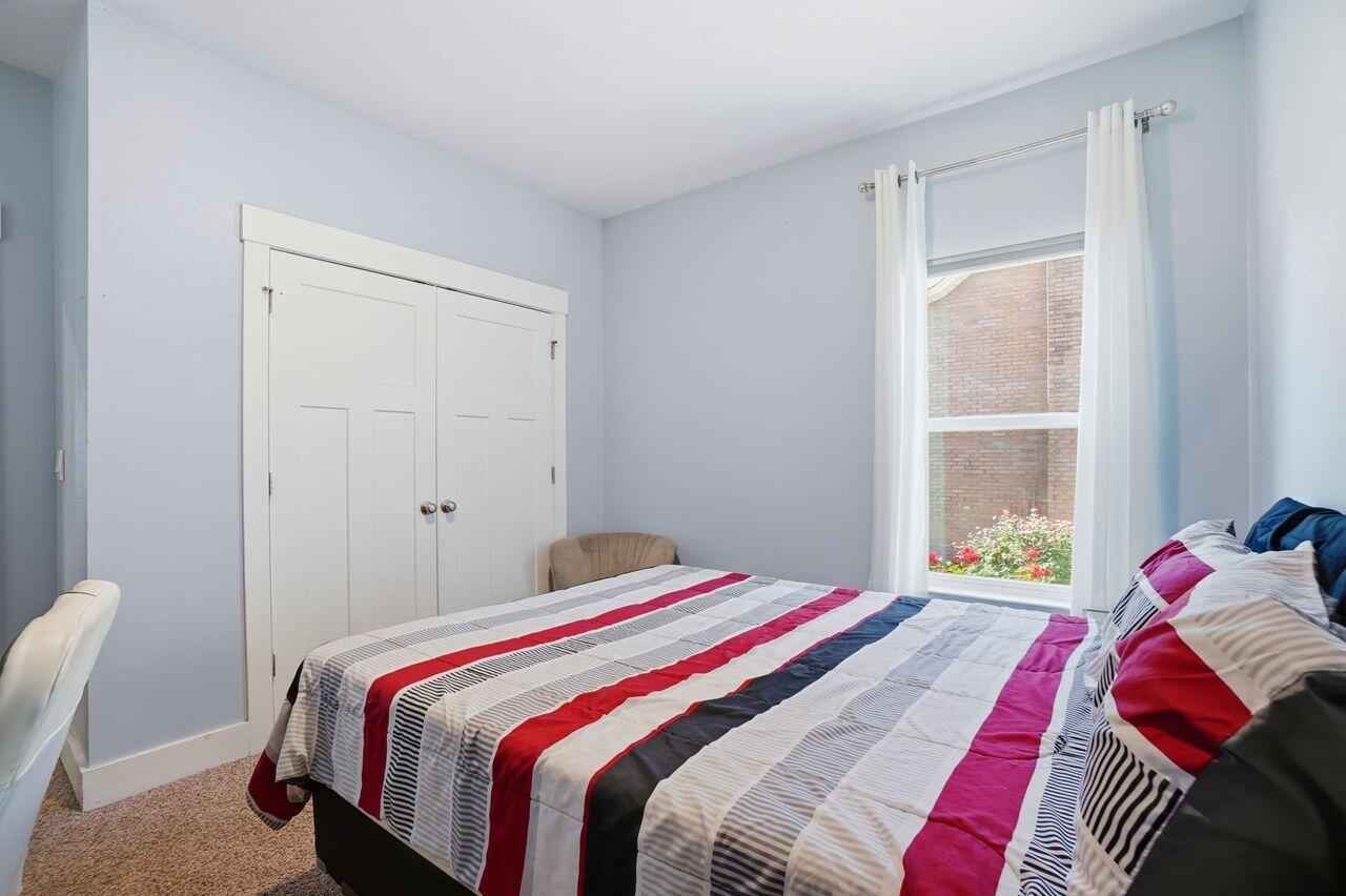 1102 Shoal River Drive