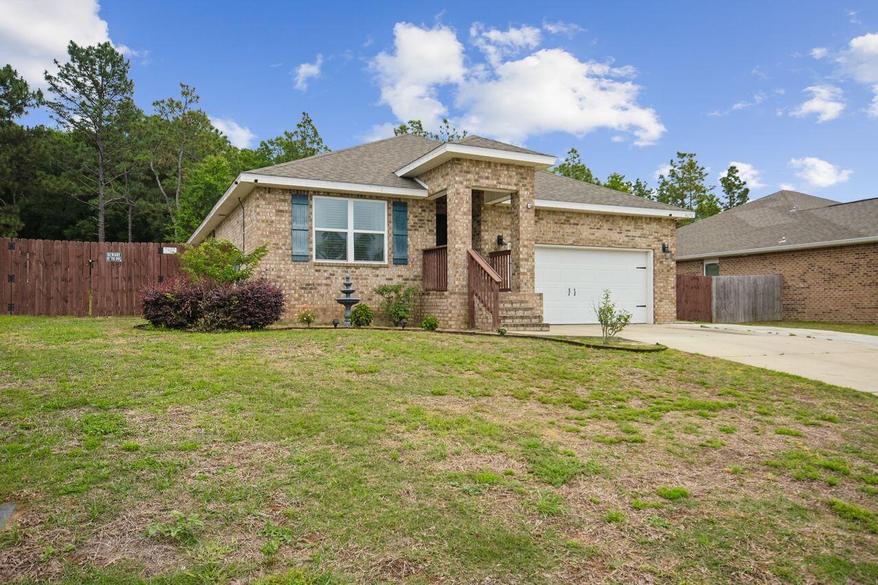 4656 Red Oak Drive