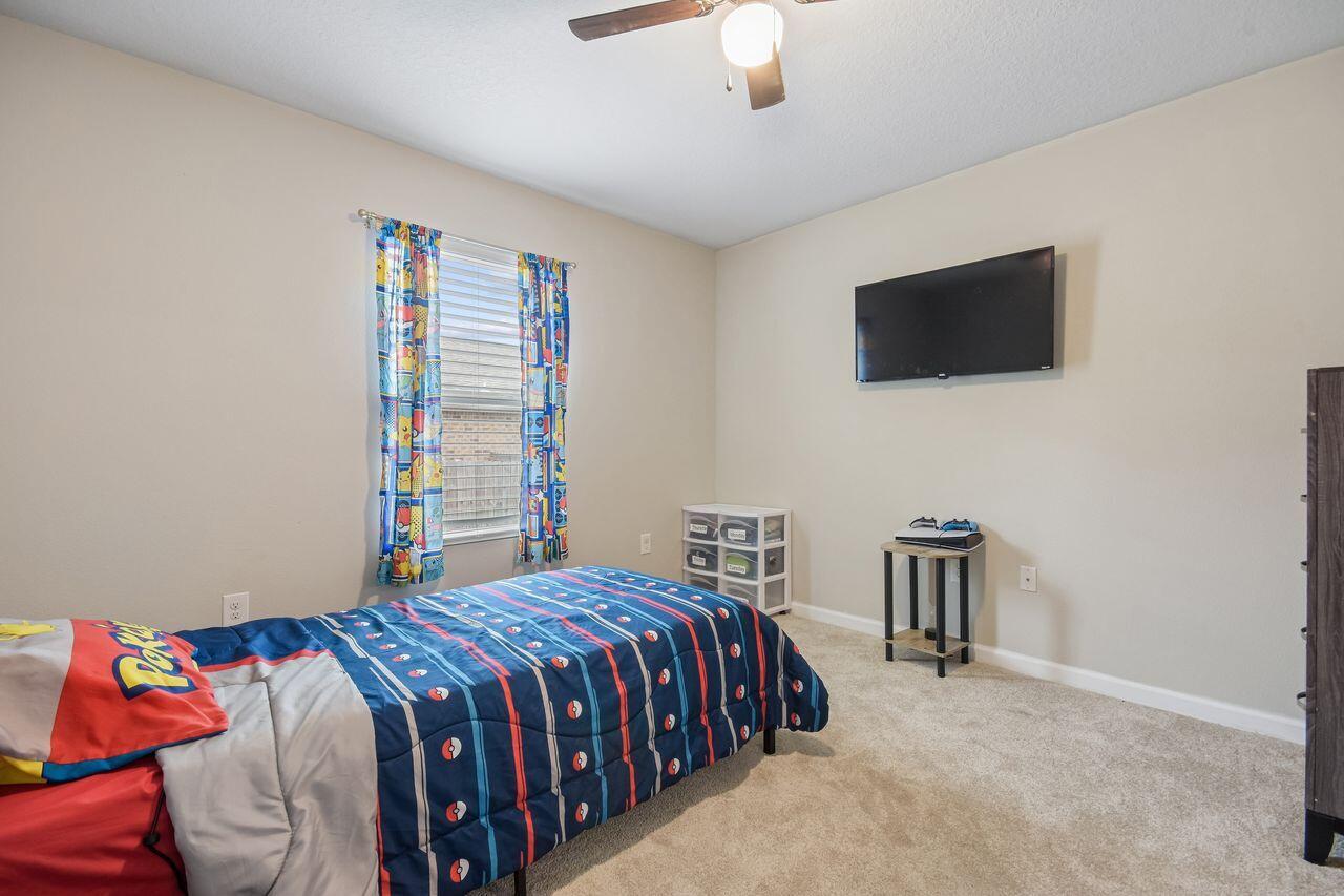 4656 Red Oak Drive