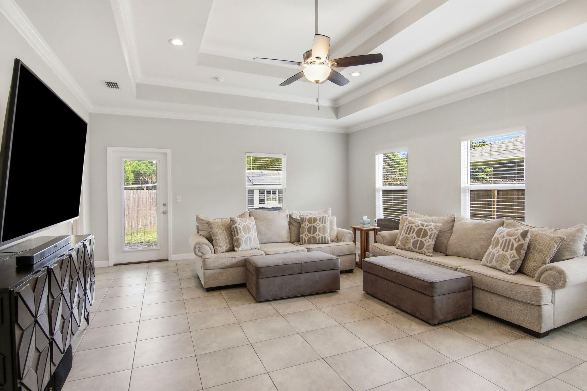 473 Sara Avenue