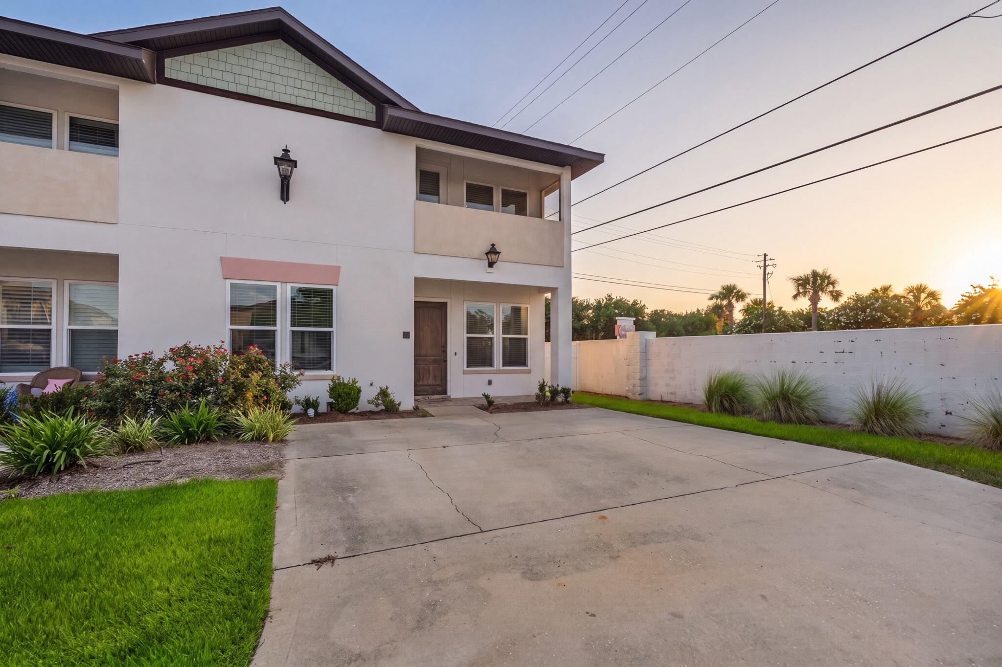 995 Airport Road 1