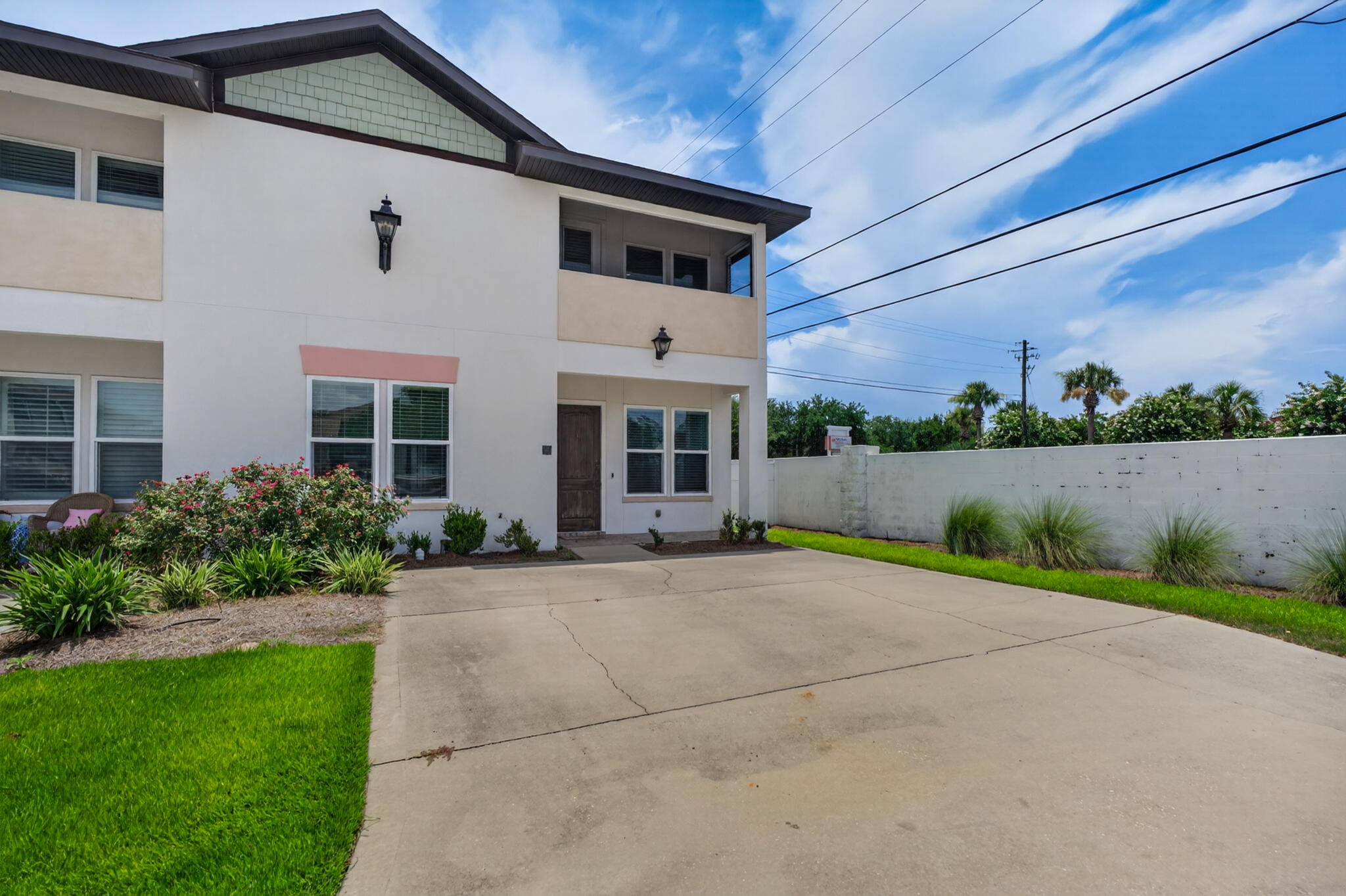 995 Airport Road 1
