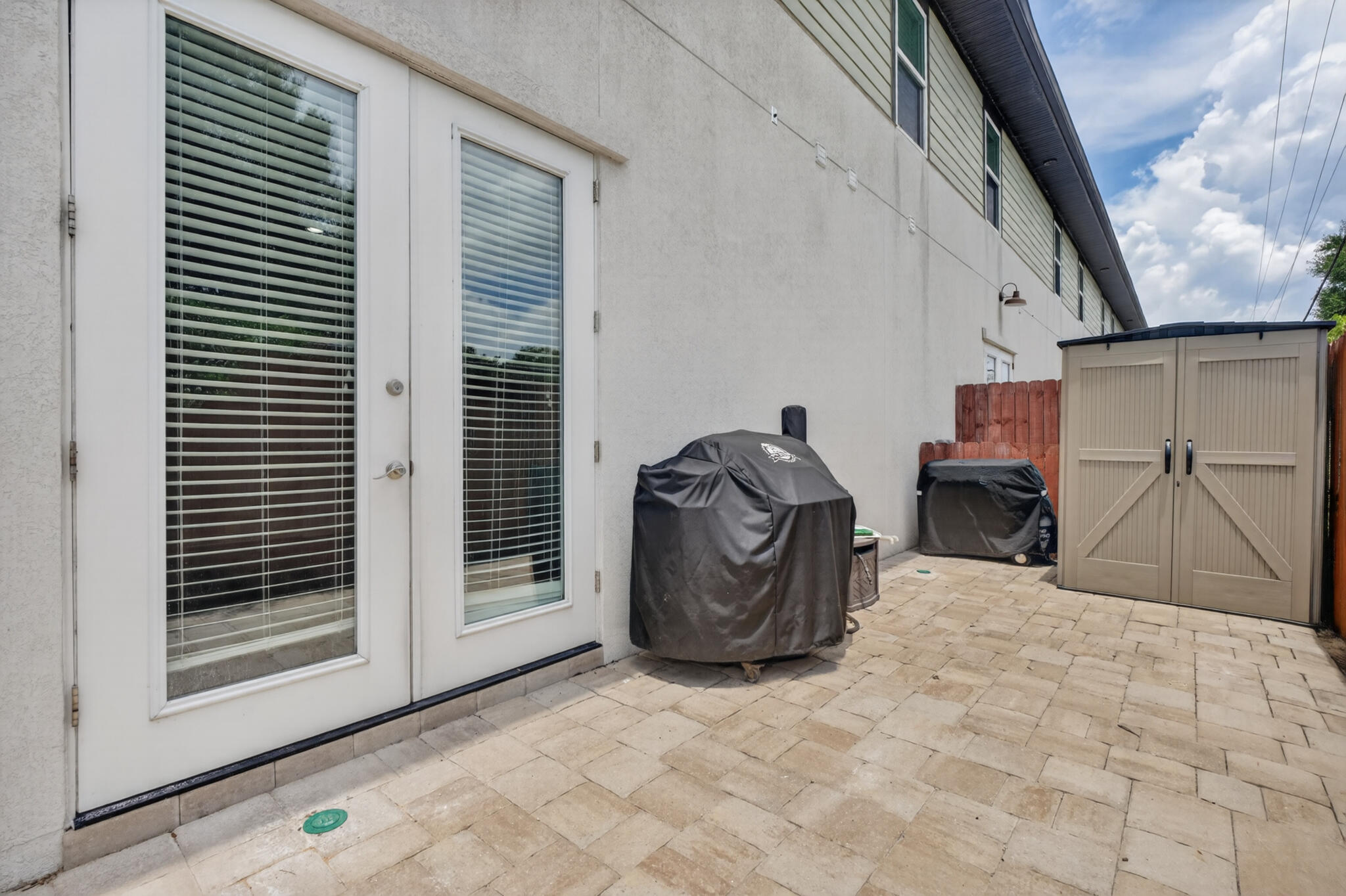 995 Airport Road 1