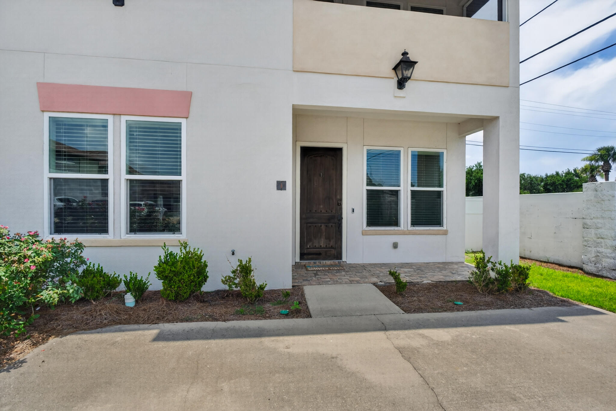 995 Airport Road 1