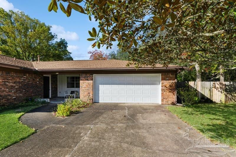 612 Burgundy Ln