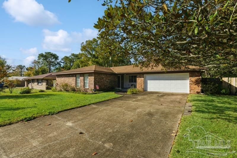 612 Burgundy Ln