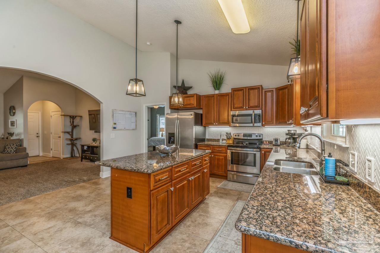 7626 Blackjack Cir
