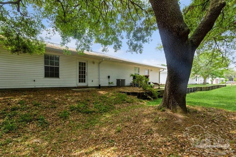 1823 Cotton Tree Ct