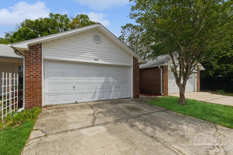 1823 Cotton Tree Ct