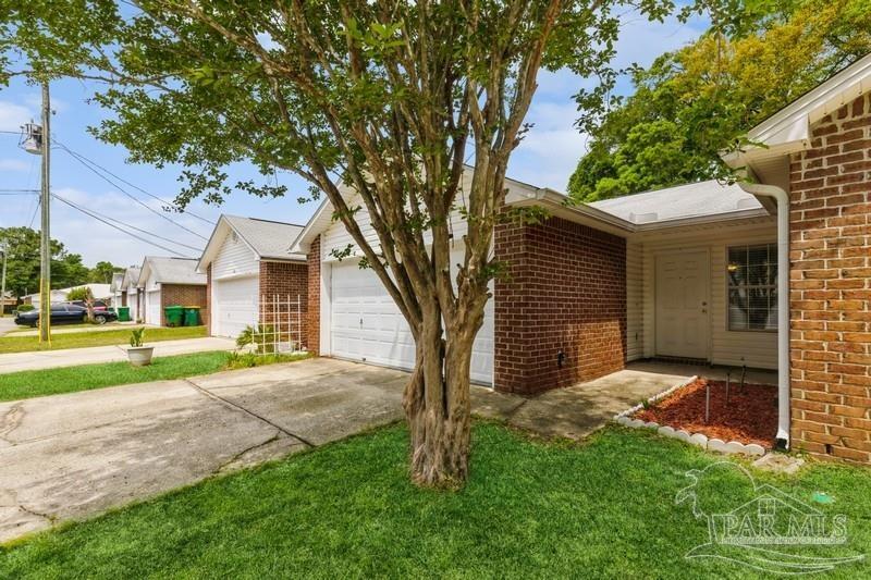 1823 Cotton Tree Ct