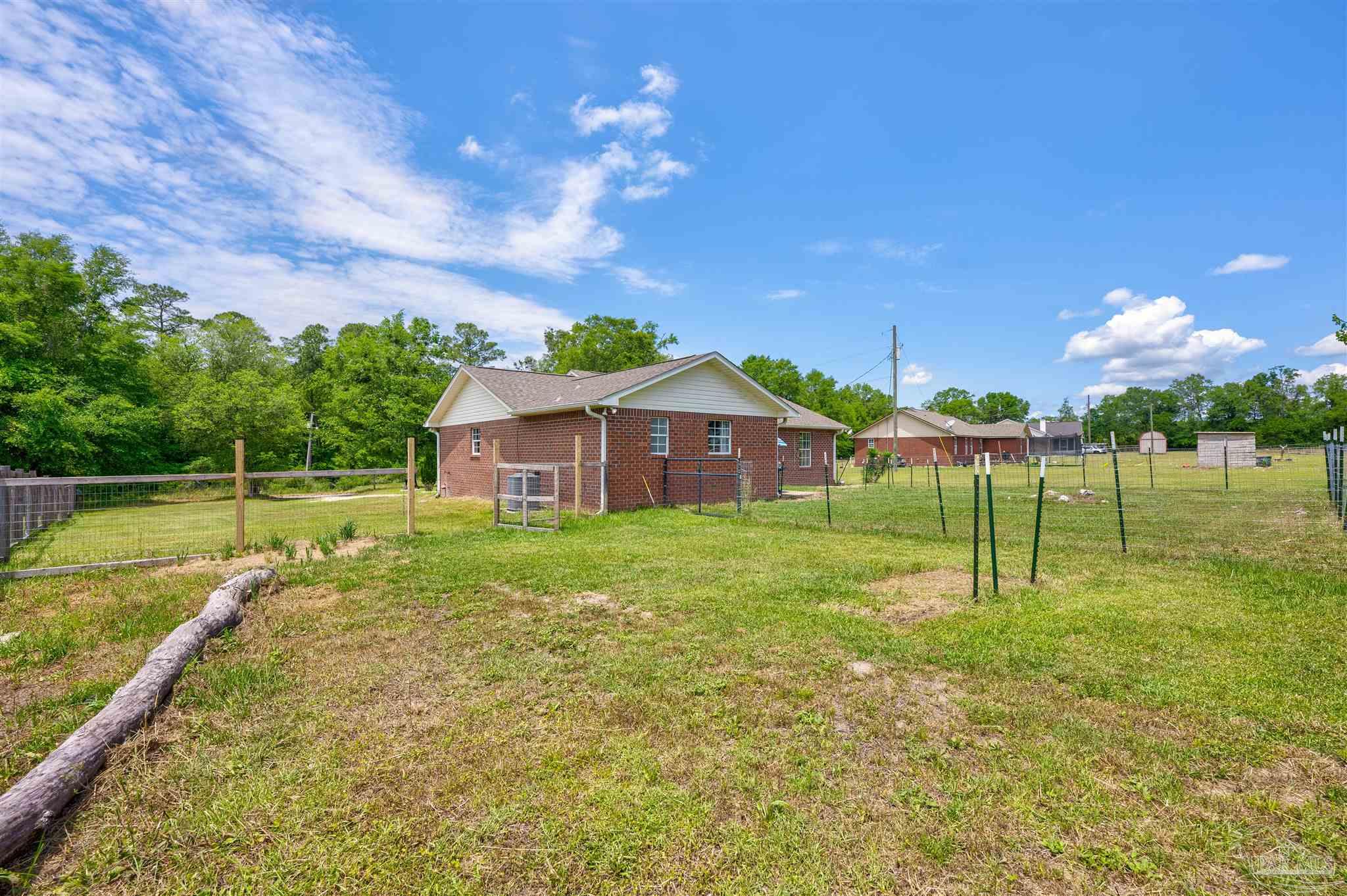 664 Phelps Rd