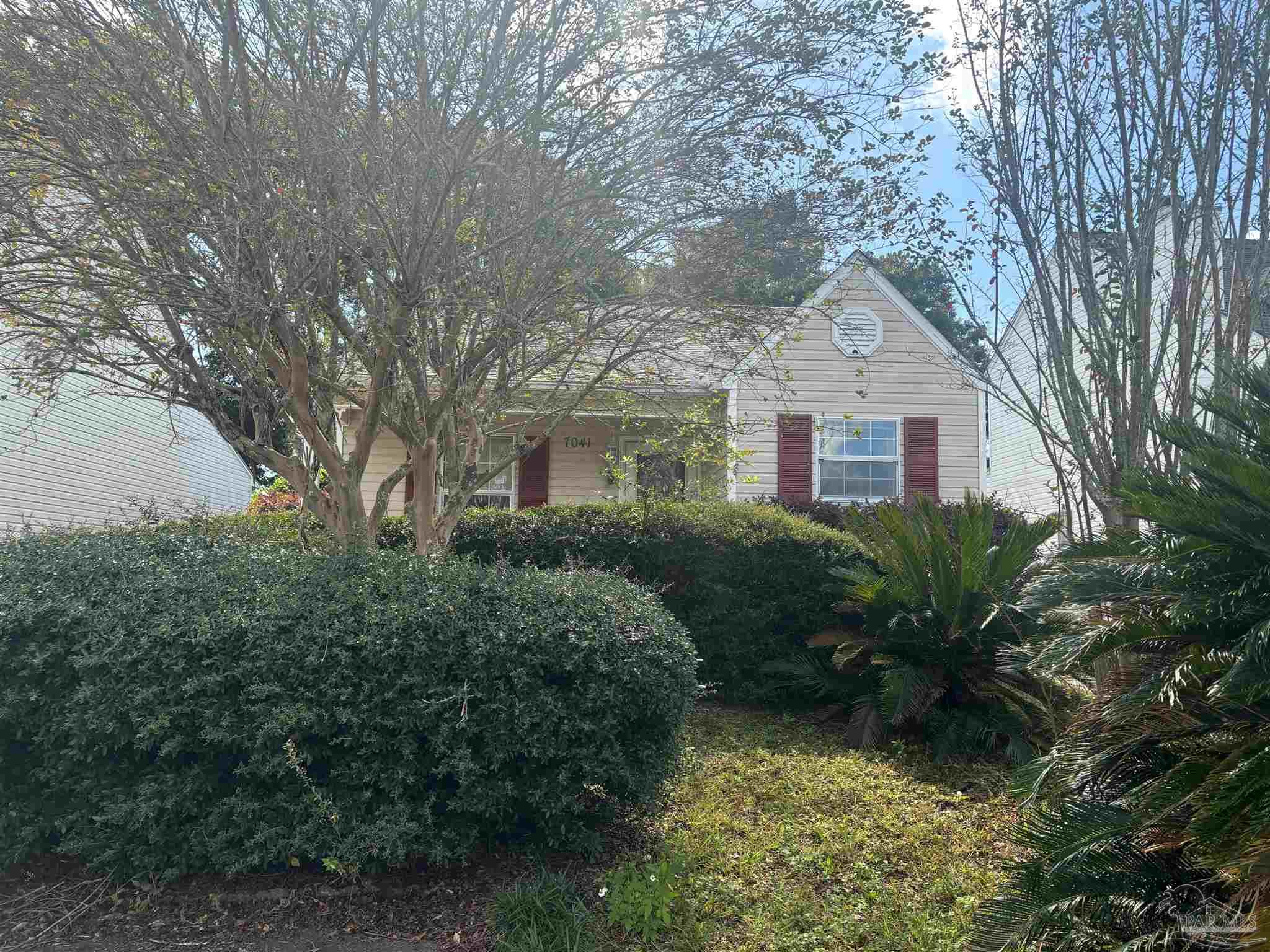 7041 Weatherwood Dr
