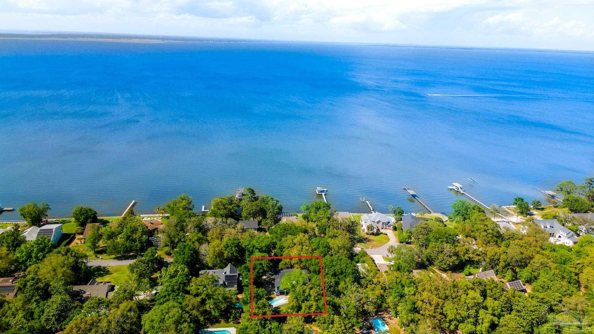 4003 Bay Pointe Dr