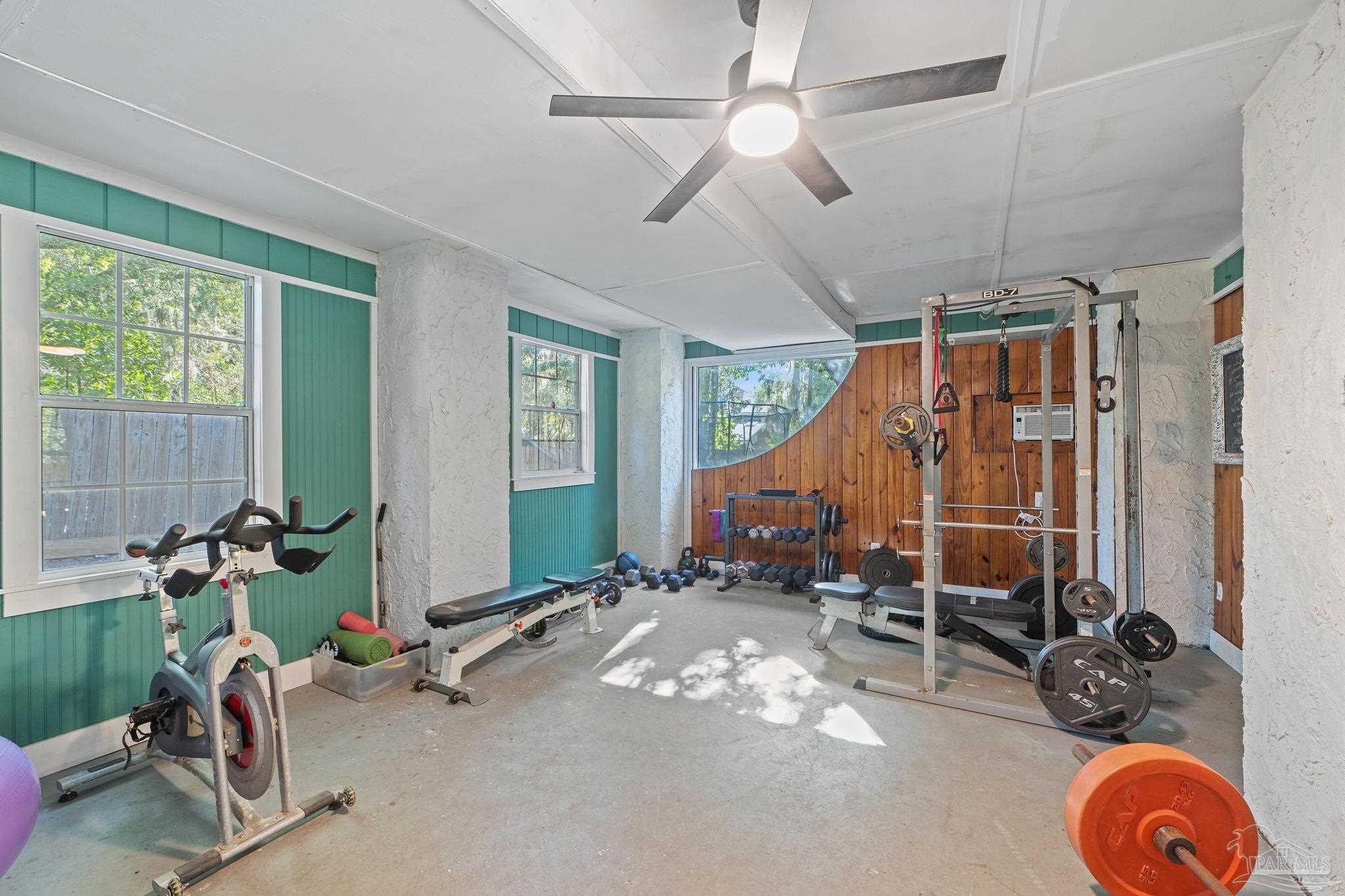 4003 Bay Pointe Dr