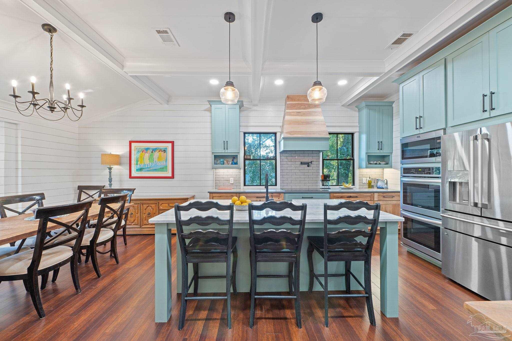 4003 Bay Pointe Dr
