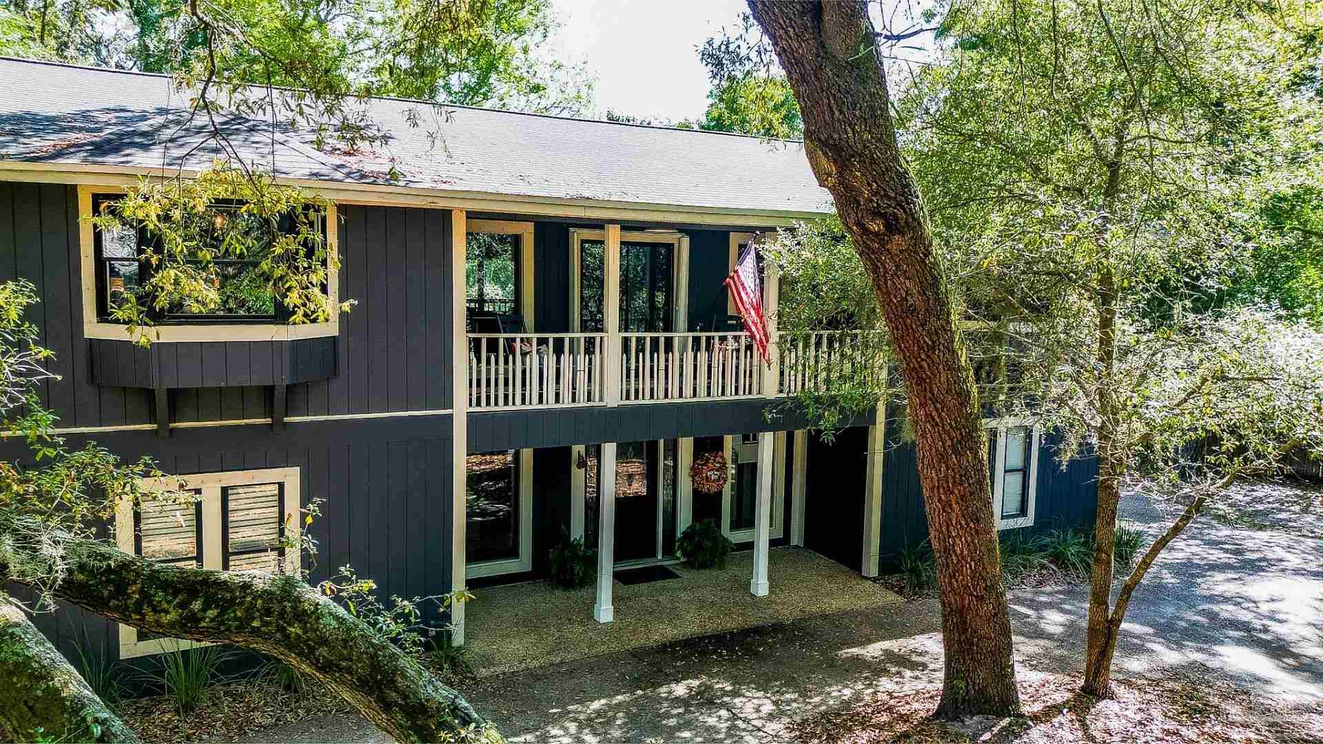 4003 Bay Pointe Dr