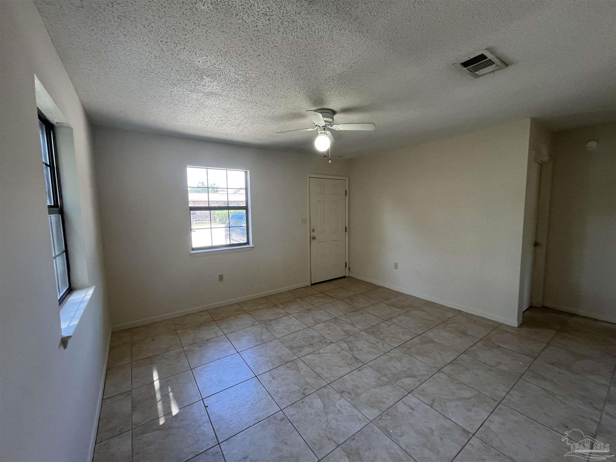 818 Lark St, Fo Lark Ave # 4 Unit: 1,2,3,4