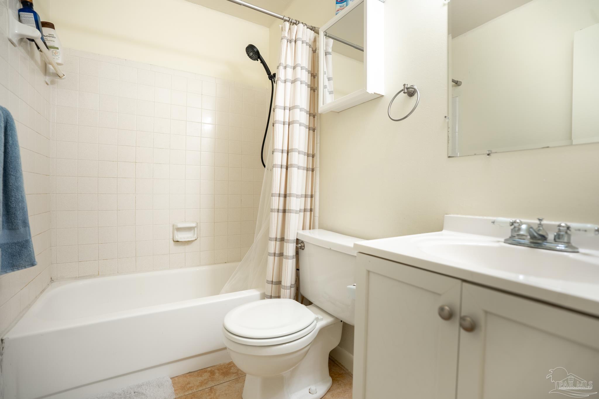 818 Lark St, Fo Lark Ave # 4 Unit: 1,2,3,4