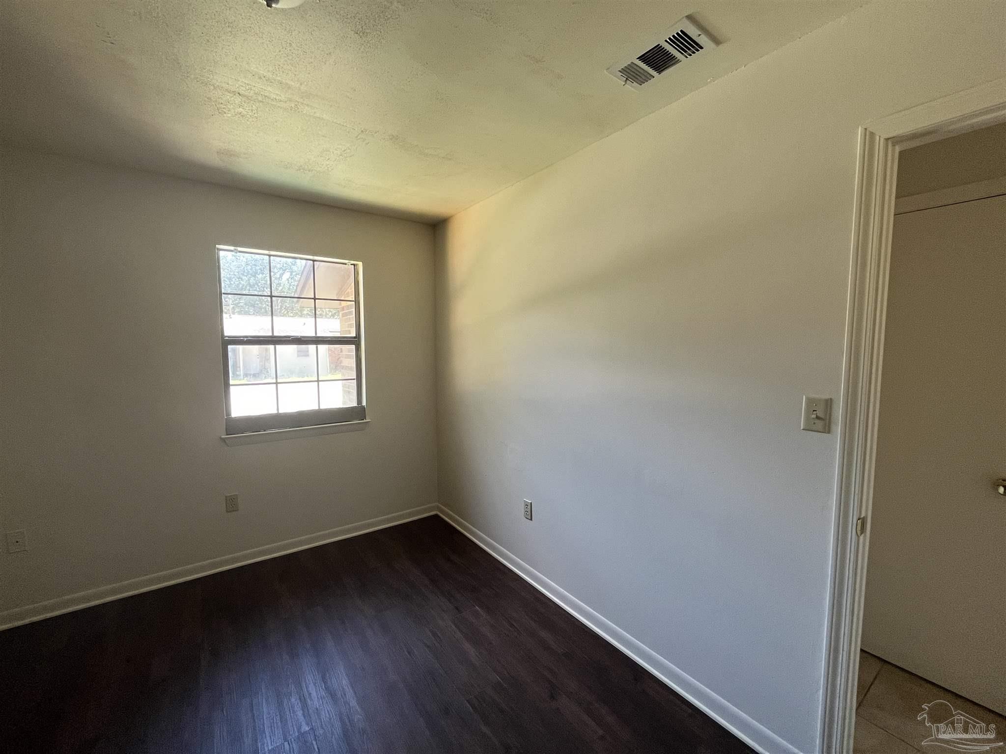 816 Lark St, Fo Lark Ave # 8 Unit: 5,6,7,8