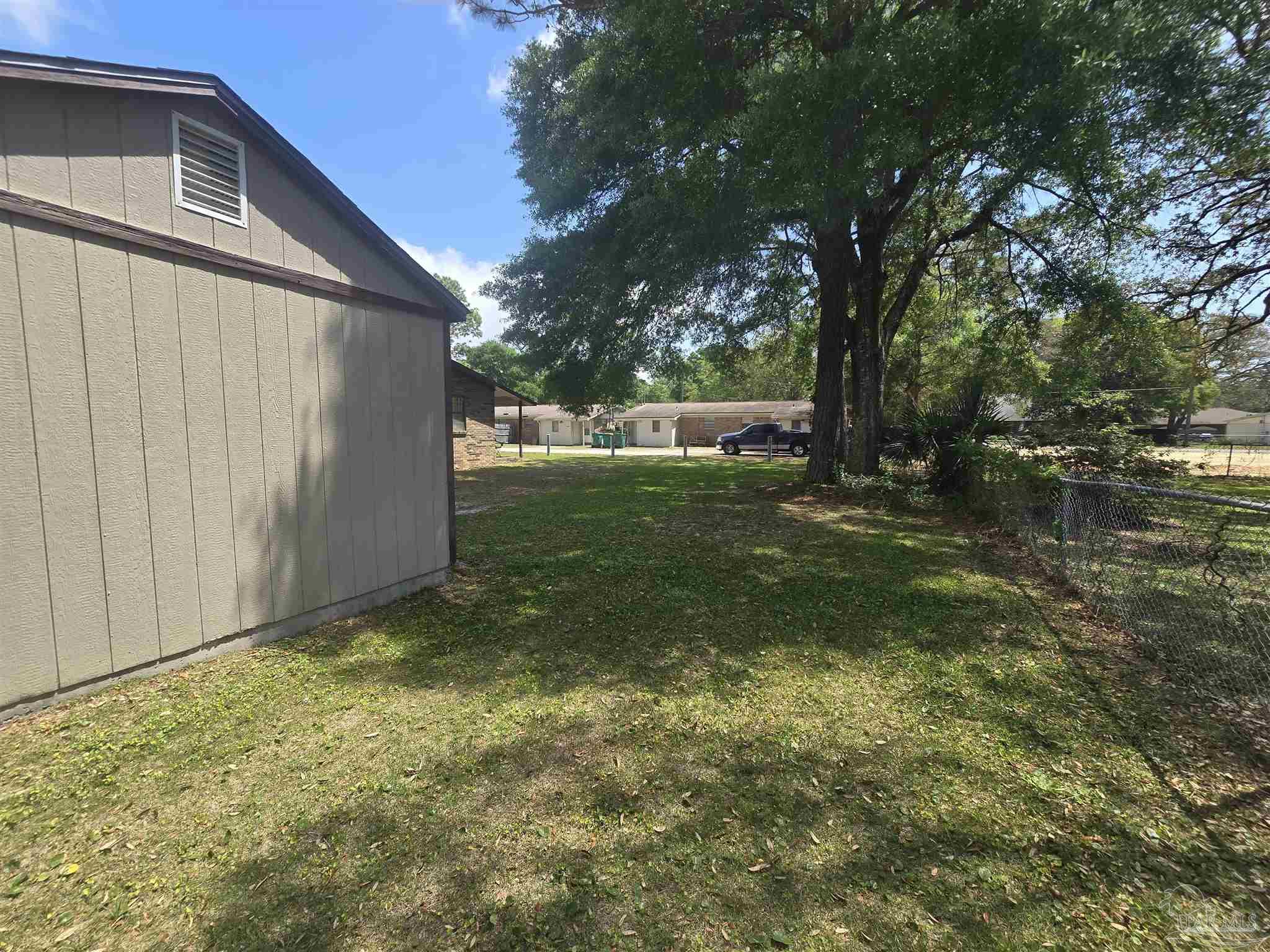 816 Lark St, Fo Lark Ave # 8 Unit: 5,6,7,8
