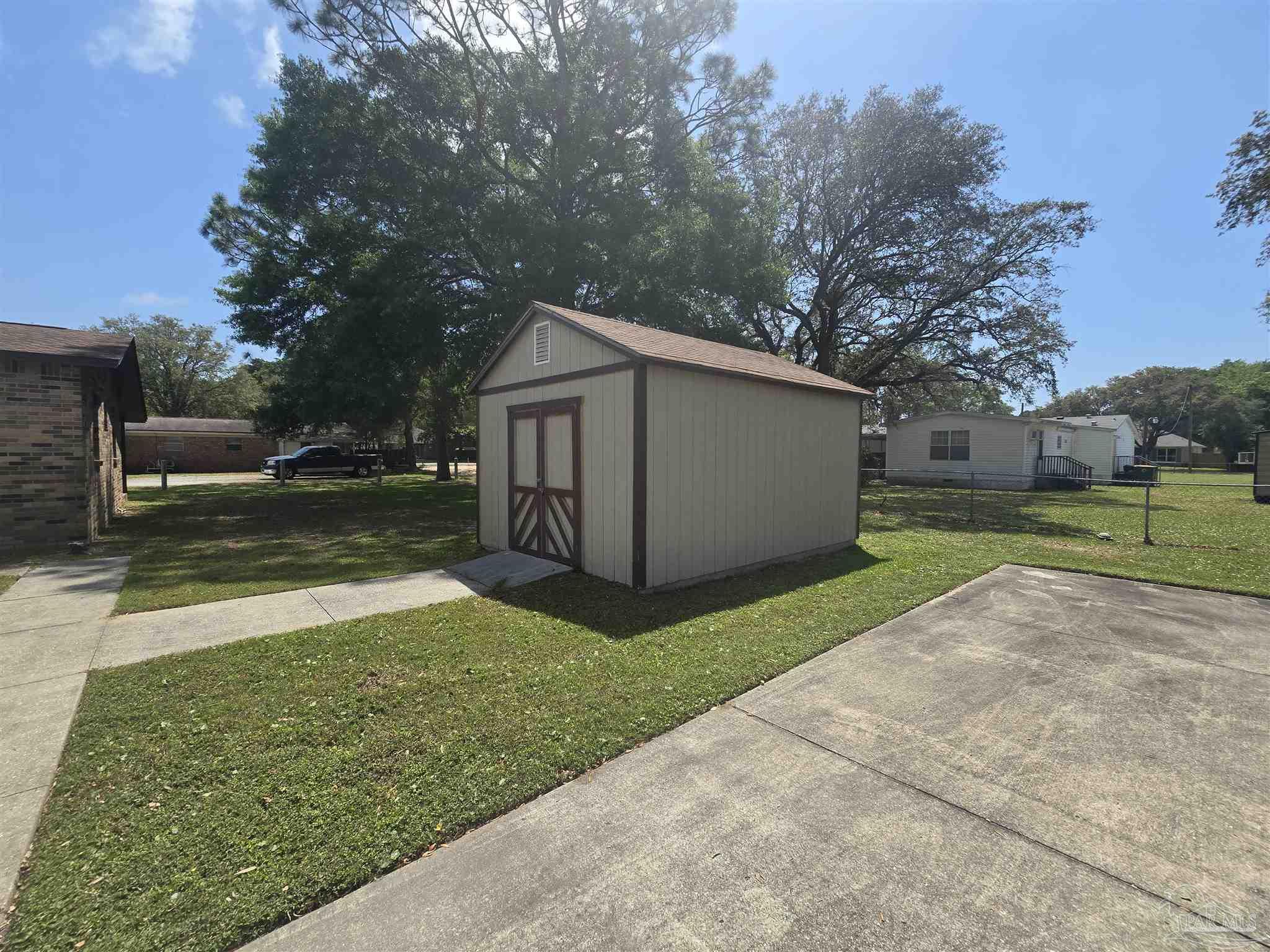 816 Lark St, Fo Lark Ave # 8 Unit: 5,6,7,8