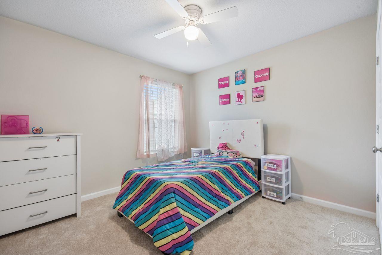 4656 Red Oak Dr