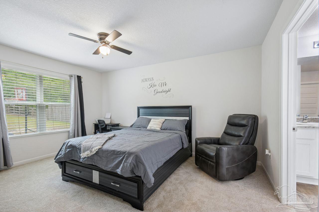 4656 Red Oak Dr