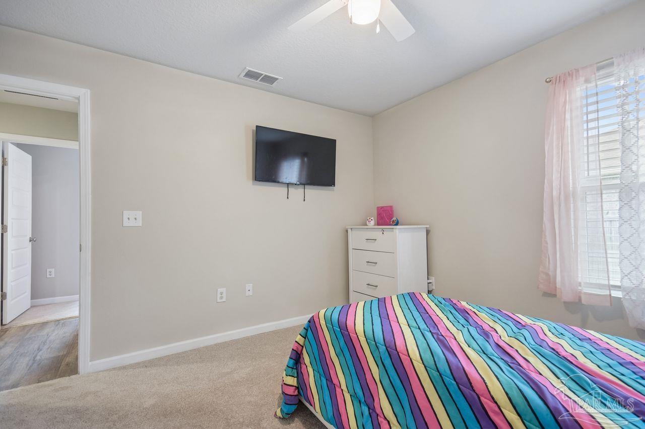 4656 Red Oak Dr