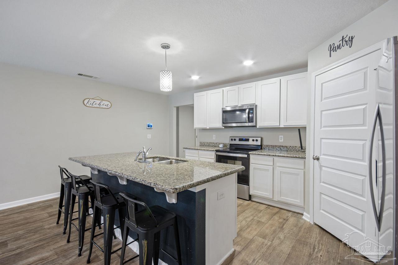 4656 Red Oak Dr