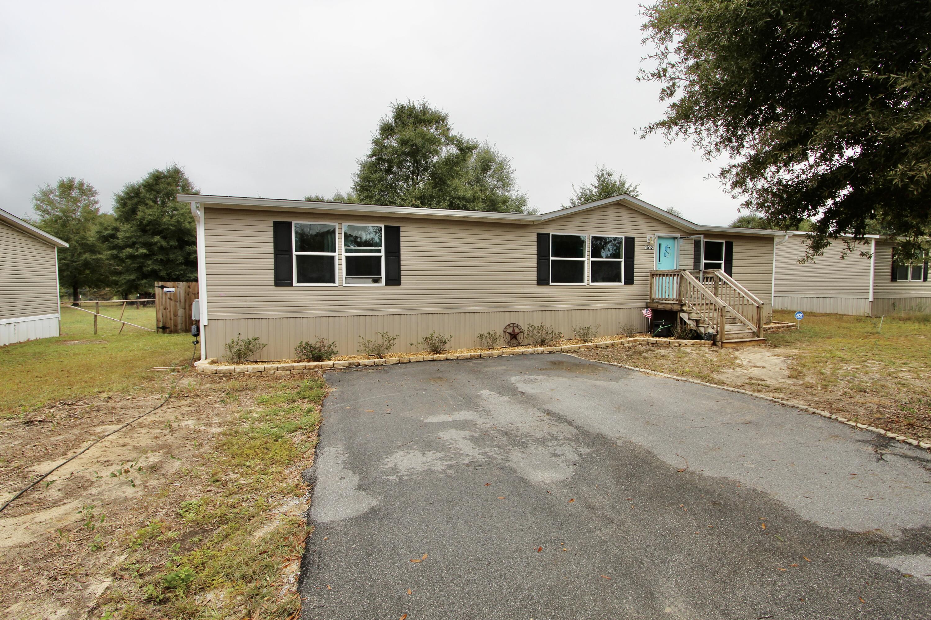 1512 Trotter Way