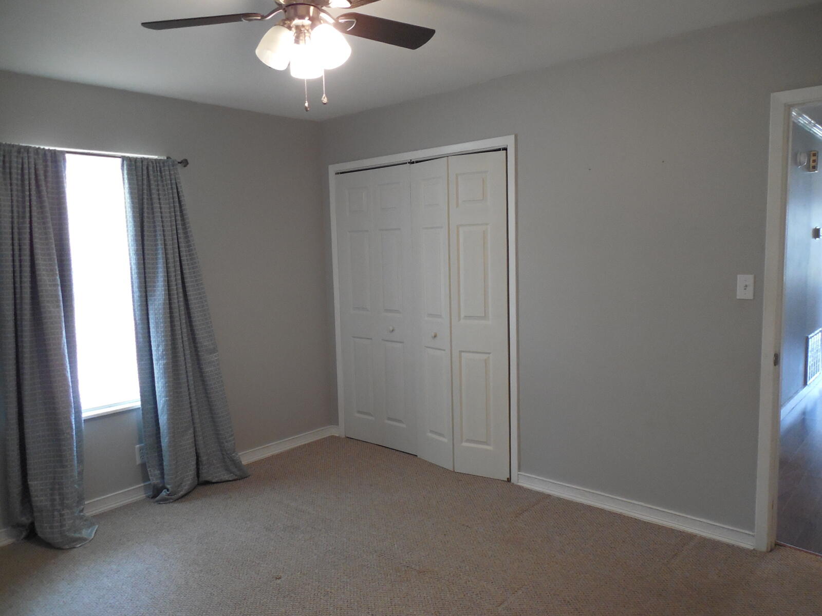 485 Woodfern Avenue