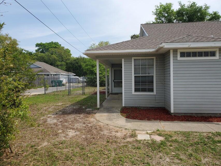 719 Lloyd Street
