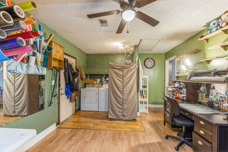 131 E Walker Circle