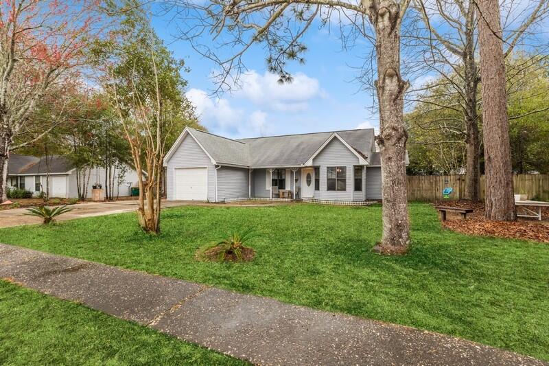 131 E Walker Circle