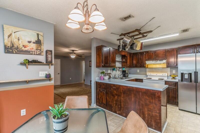 131 E Walker Circle