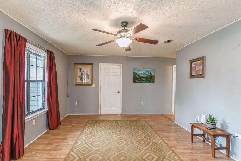 131 E Walker Circle