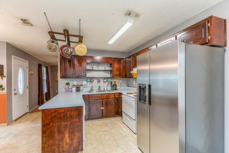 131 E Walker Circle